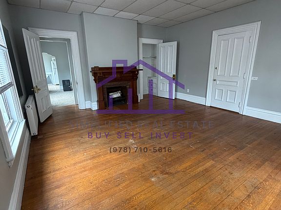 3rd image of 18 Laurel Ave APT 4
