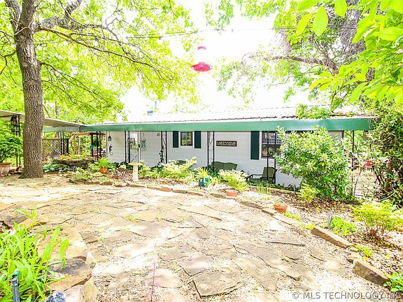 2nd image of 92 Lochview Ln