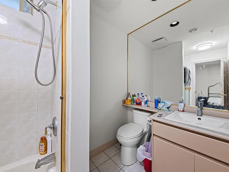 1080 W 47th Ave — Photo 3