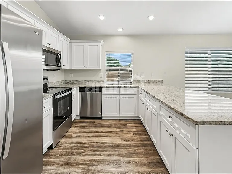 35042 N Aubrac Cir — Photo 4