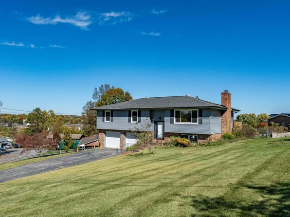 1610 Chickees St, Johnson City, TN 37604