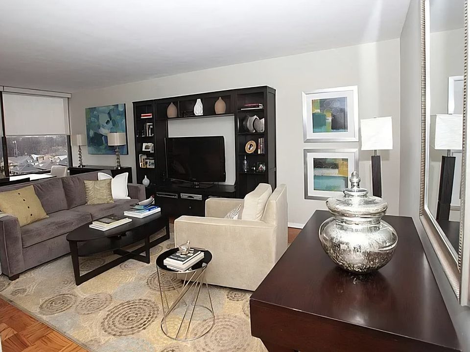 1st image of 9060 Palisade Ave #1210