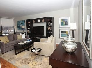 9060 Palisade Ave #1210, North Bergen, NJ 07047