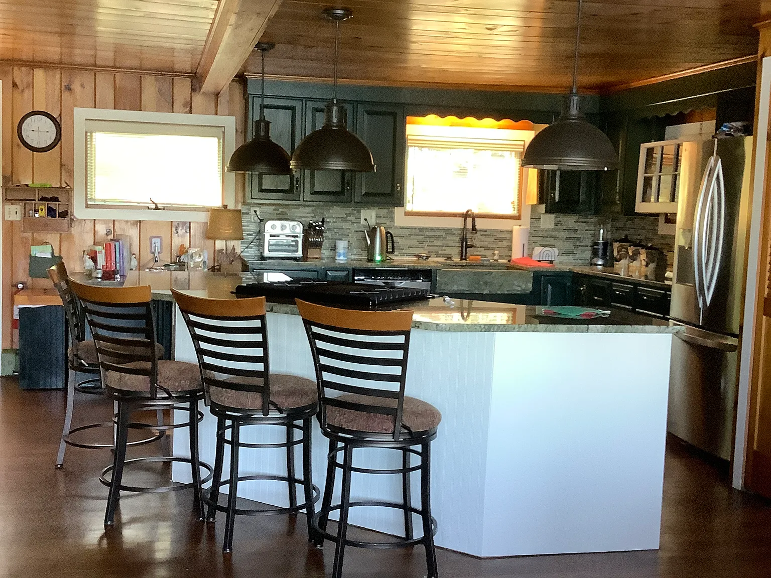 3 bed, 2.5 bath, 2183 sqft, $2,200 — Photo 4