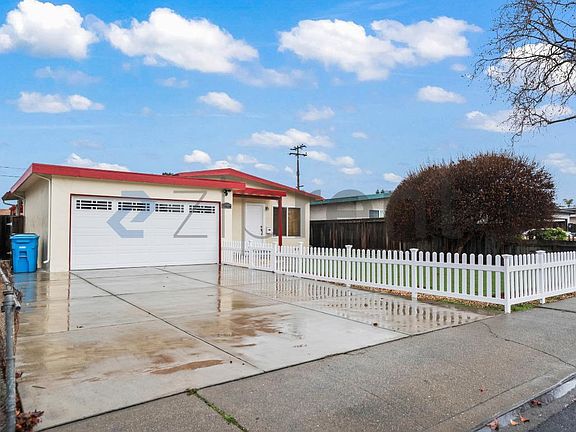 3rd image of 1141 Kiely Blvd