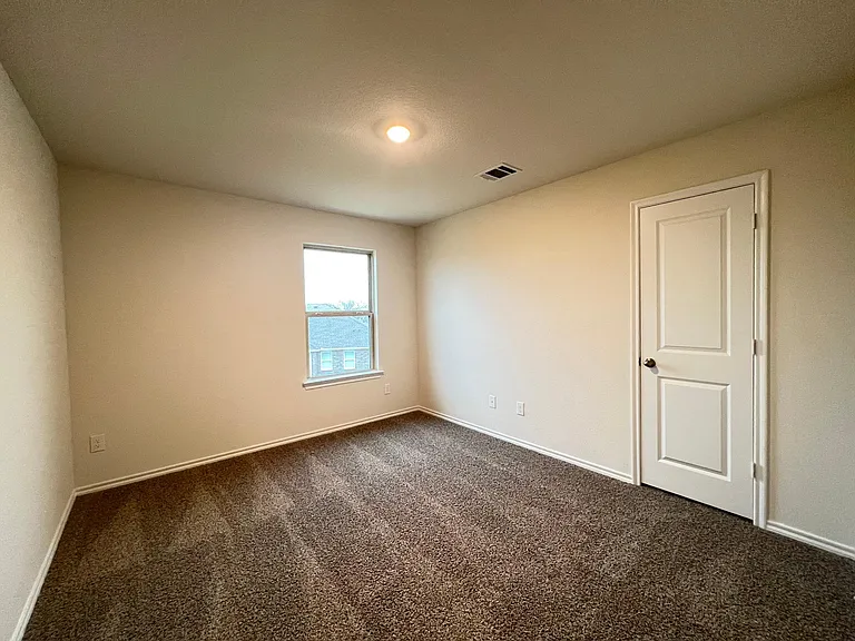 329 Sage St — Photo 22