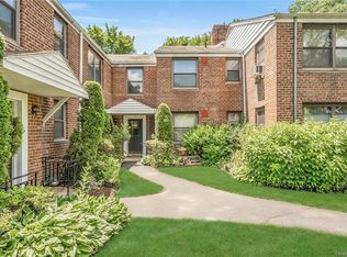 14 Rockledge Rd APT 1A, Hartsdale, NY 10530