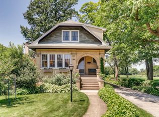 2528 Lewe Ct, North Riverside, IL 60546