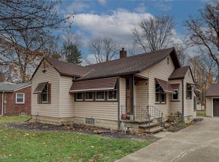 849 S Main St, Amherst, OH 44001