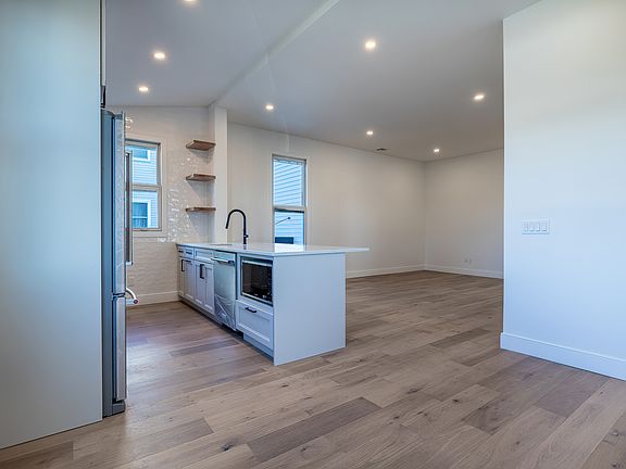5th image of 90 S Highland Ave #4