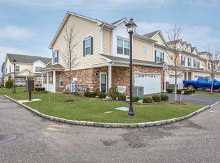 116 Millie Ct, Patchogue, NY 11772