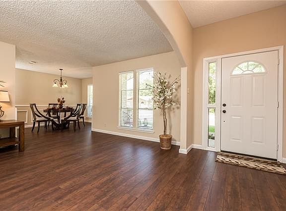 4th image of 3629 Harber Dr