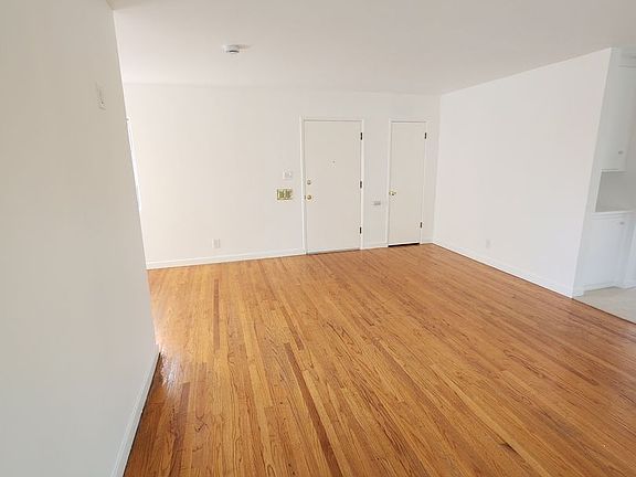 3rd image of 6742 Alamo Way