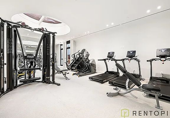 5th image of 210 Greenpoint Ave #7J