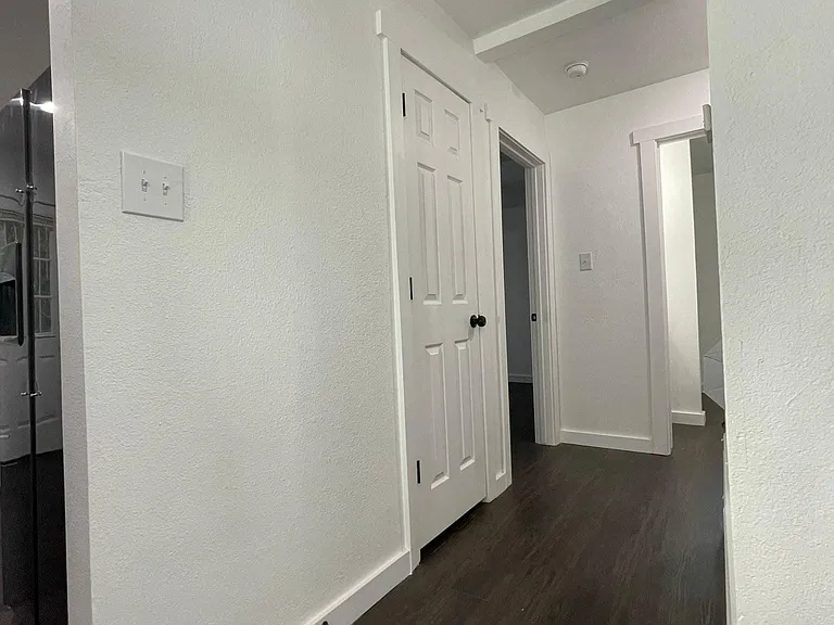 203 Holcomb Ave #203 — Photo 8