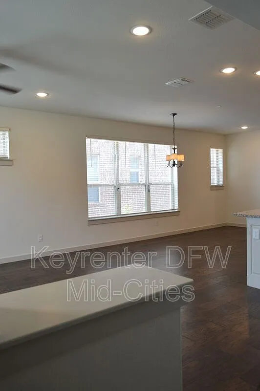 Building Photo - 622 Cobblestone Ln