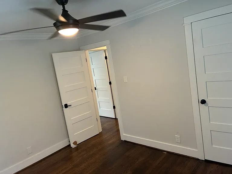 801 Grove St — Photo 21