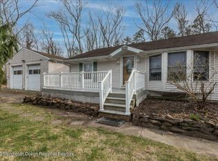 411 W Commodore Blvd, Jackson, NJ 08527