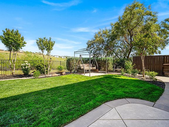 2nd image of 1281 Terracina Dr