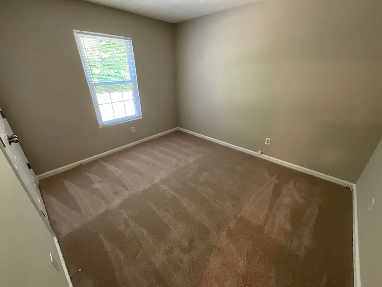 2709 Ingleside Dr — Photo 24