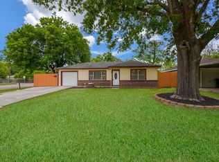6646 Lodge St, Houston, TX 77092