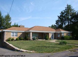 465 Rotary St, Morgantown, WV 26505