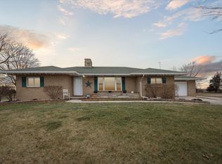 9658 S Mount Hope Rd, Carson City, MI 48811