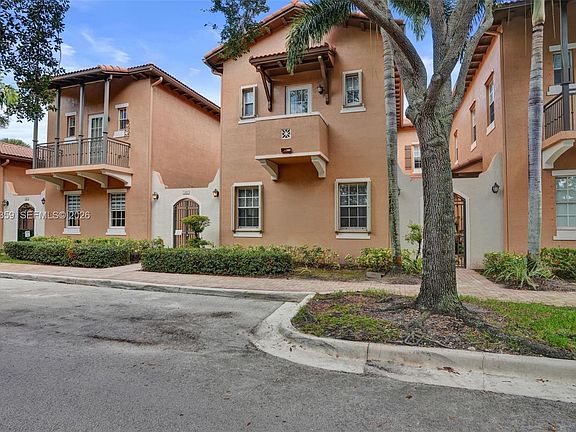 2nd image of 859 SW 147th Ter