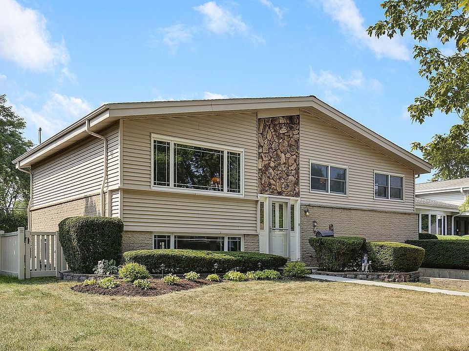 1st image of 451 Dorothy Dr