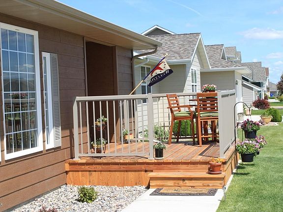 2nd image of 217 39th Ave NE
