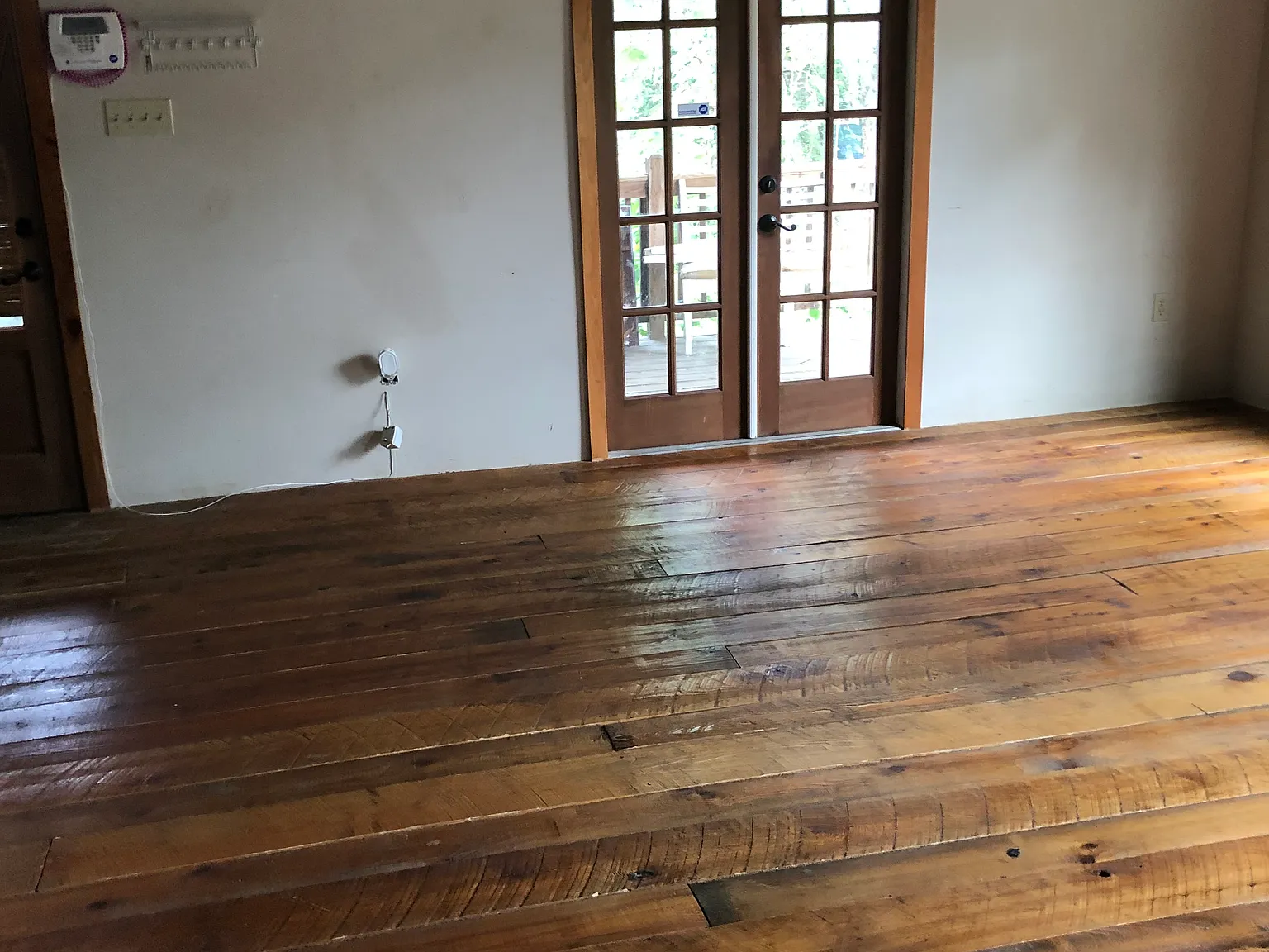 689 N 8th St — Photo 3