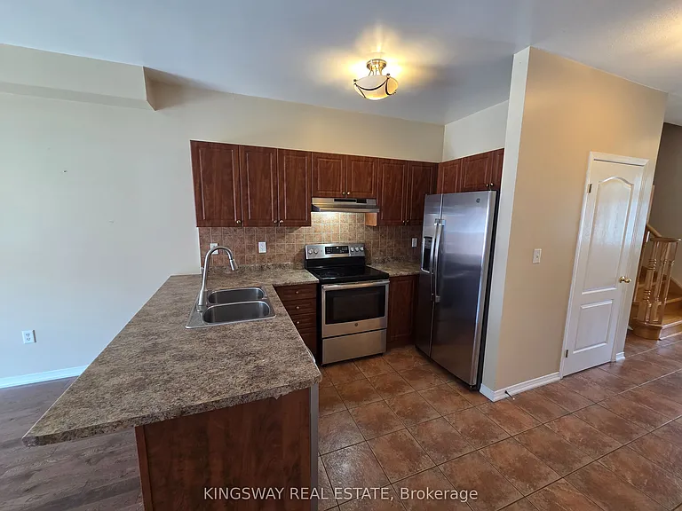 28 Tidemore Hts — Photo 4