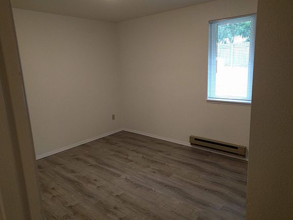 4th image of 1206 Rockcress Dr SE
