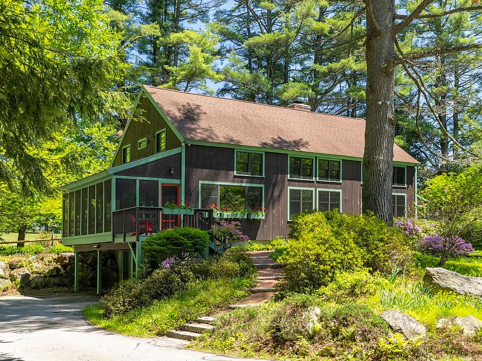 1st image of 1526 South Road