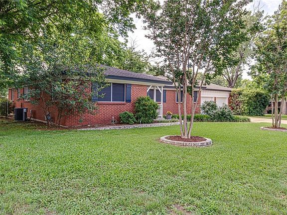2nd image of 332 James Ln