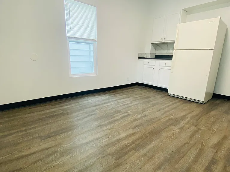 124 N Princeton Ave — Photo 20