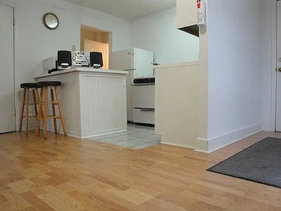 Building Photo - 92 Edwards St #3