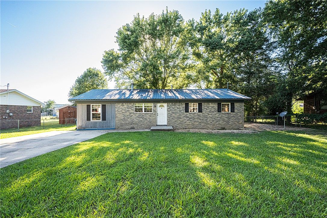 339 N Davis St, Pea Ridge, AR 72751 Zillow
