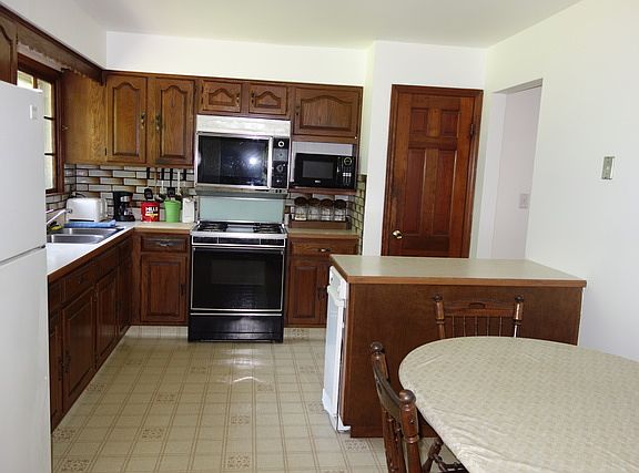 3rd image of 28W014 Greenview Ave