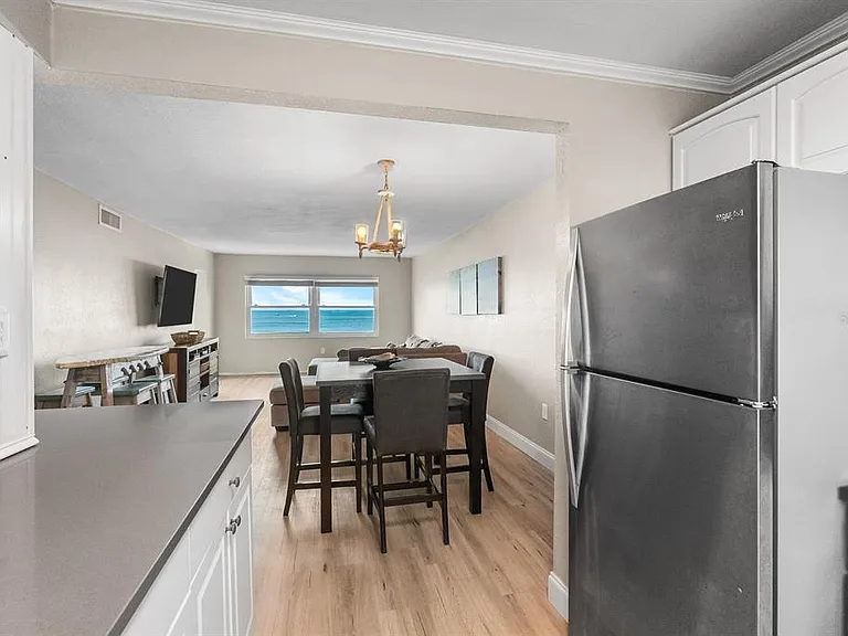 1270 Gulf Blvd #606 — Photo 9