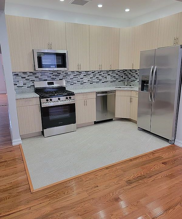 1st image of 150 Somers St