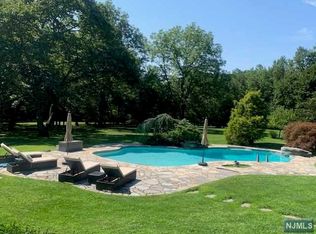 66 Woodcliff Lake Rd, Saddle River, NJ 07458