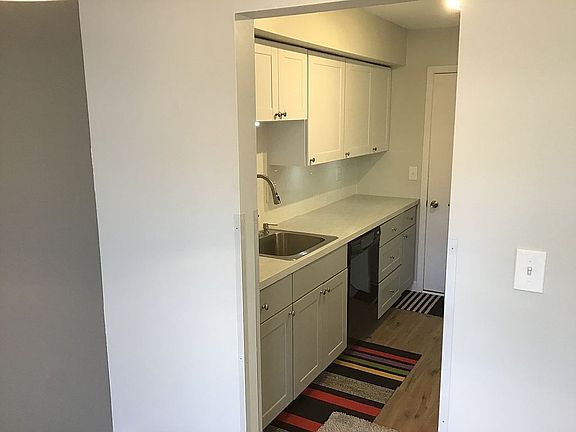 2nd image of 13636 Oakbrook Dr #3636