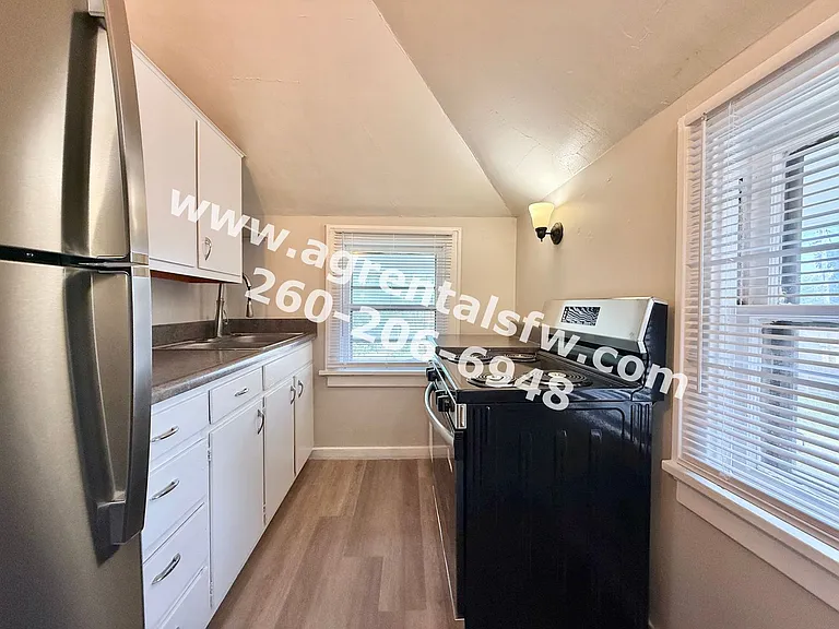 3209 Fairfield Ave — Photo 13