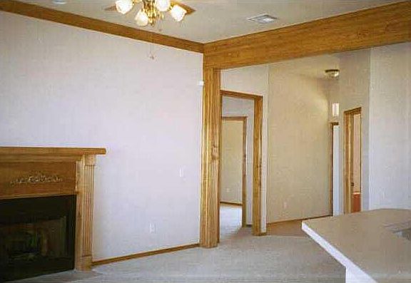 4th image of 479 NE North E #23