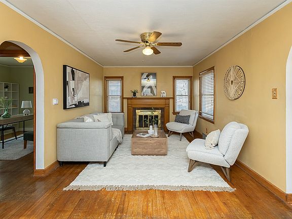 5th image of 2412 44th St