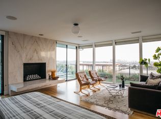 5152 Los Hermosos Way, Los Angeles, CA 90027