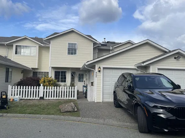 20675 118th Ave #405, Maple Ridge, BC V2X 0K3