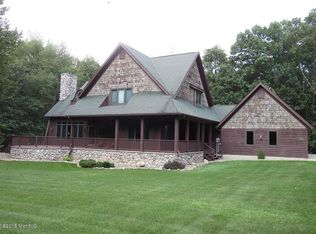 66703 Maple Wood Dr, Edwardsburg, MI 49112