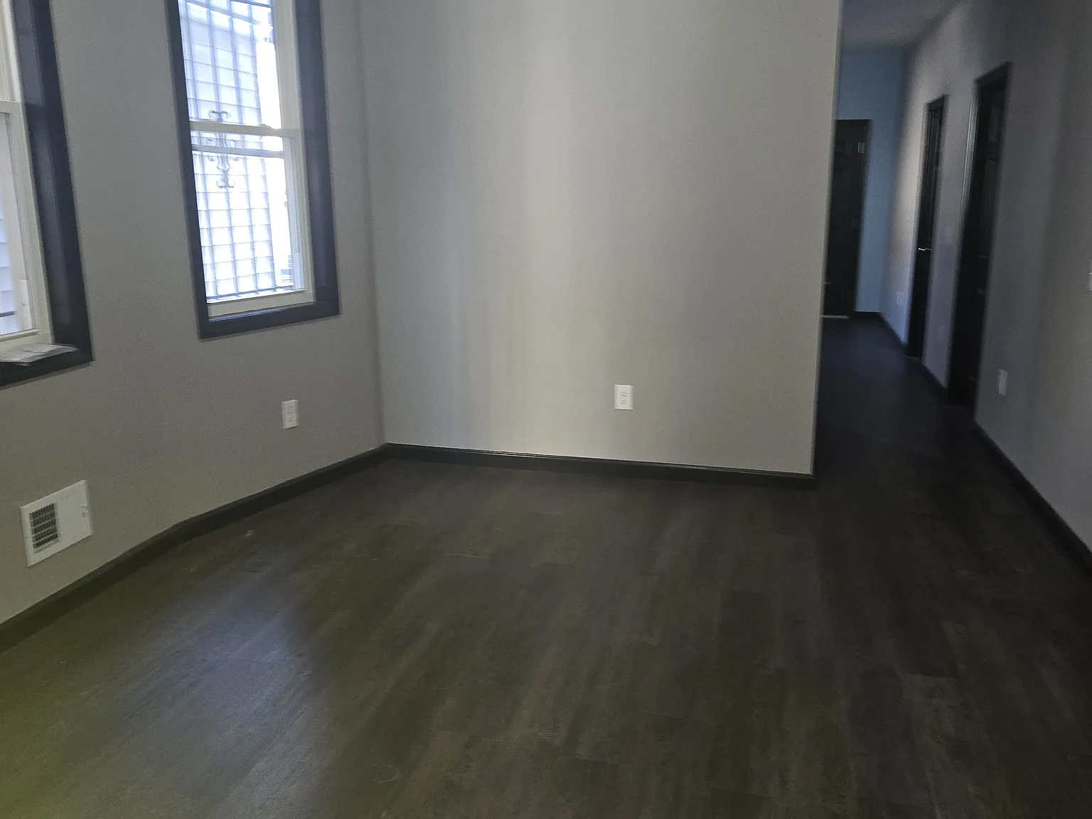 1 bed, $1,000 — Photo 3
